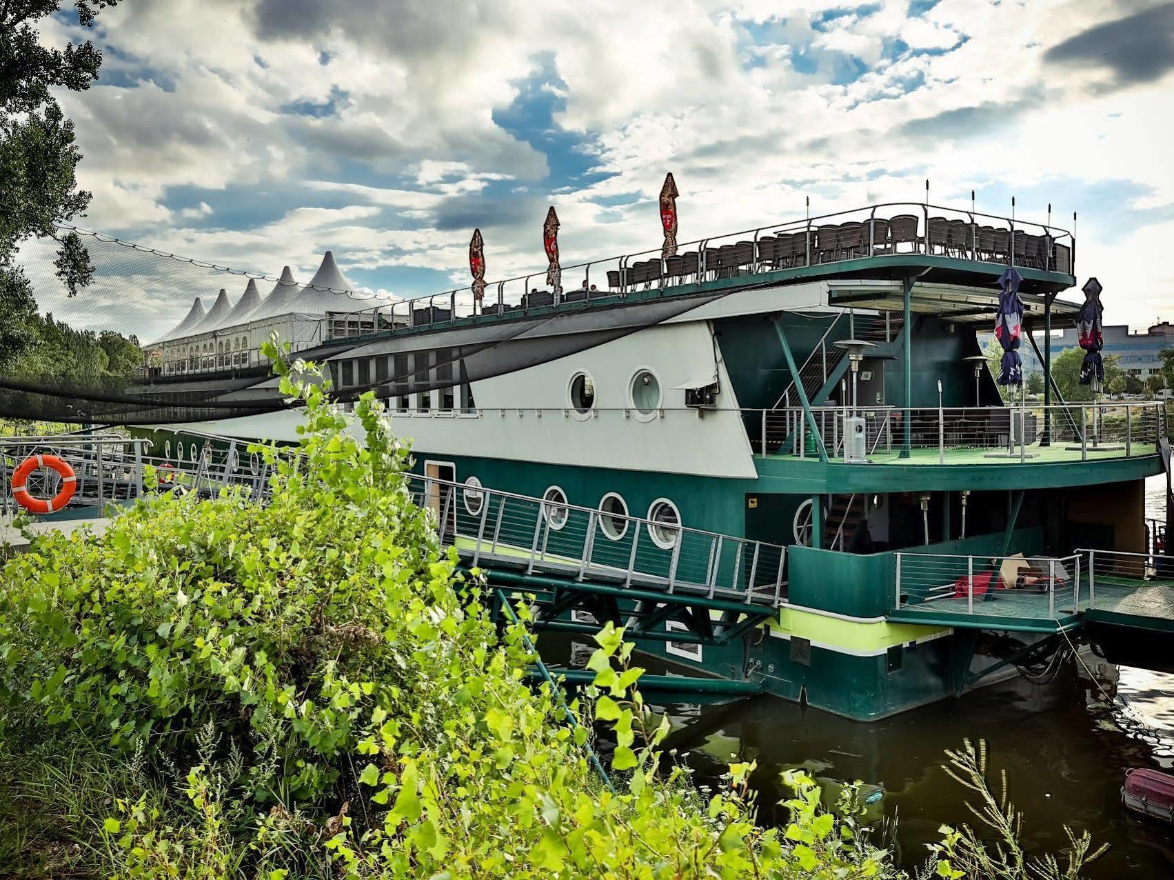 Rohan Boat 프라하 외부 사진